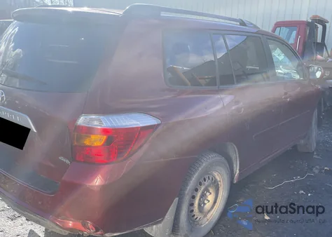 2010 Toyota Highlander Base V6 z USA, uszkodzony, nr VIN 5TDBK3EHXAS024422
